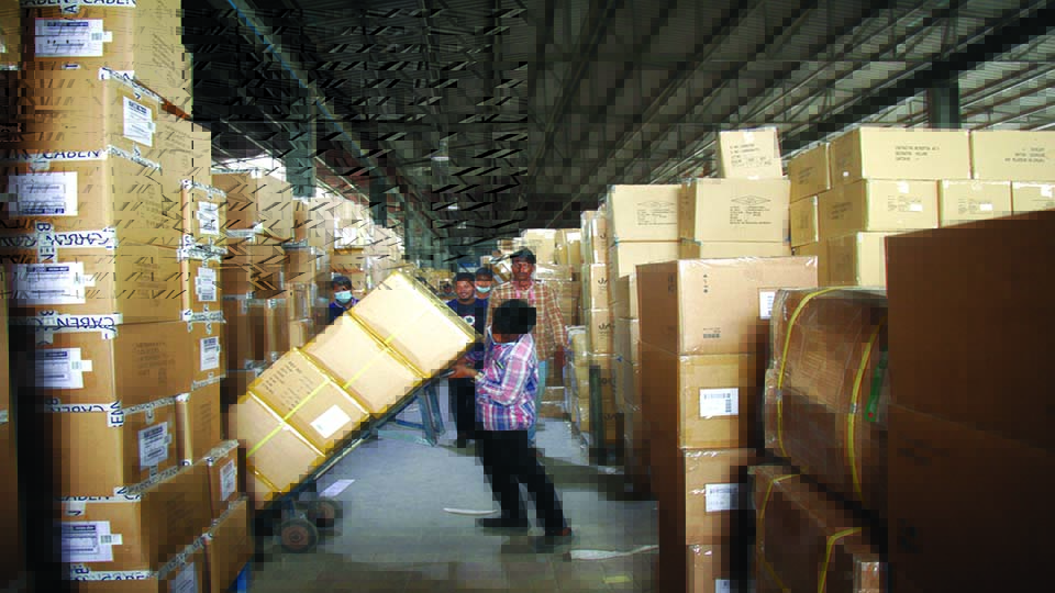 Multibillion dollar export cargo at risk