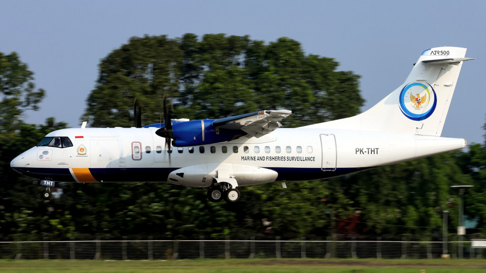 Aircraft loses contact in Indonesia's South Sulawesi; search underway