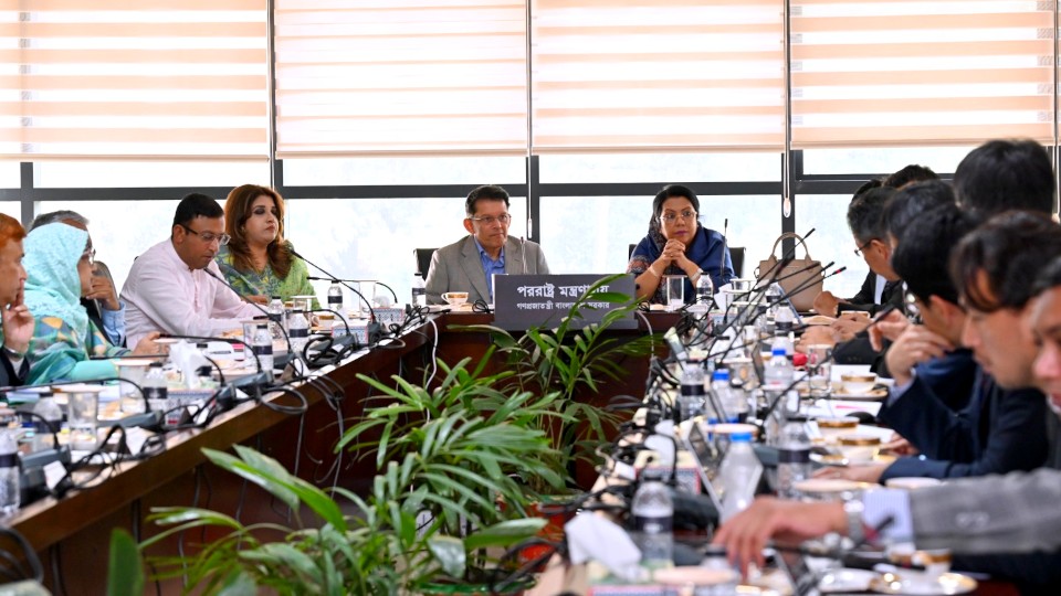 Bangladesh, Japan hold talks on third terminal's operation, maintenance