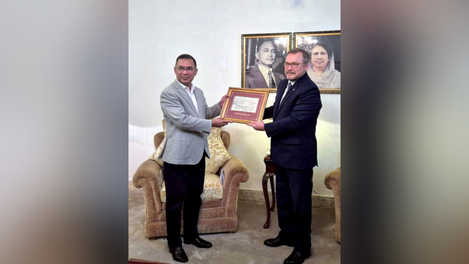 Bangladesh-Russia keen to intensify people-to-people links, trade partnership