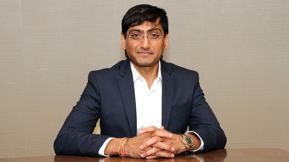 Bangladesh should adopt digital travel solutions for better customer service