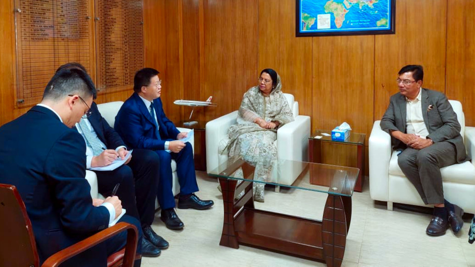 Chinese ambassador discusses expanding air connectivity, tourism cooperation with Bangladesh