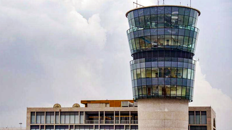 HSIA raises aviation safety concerns by operating without satellite for two months