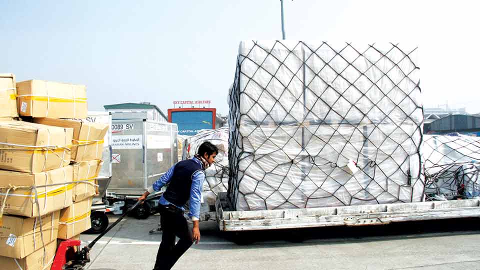 BD misses out on earning BDT 156cr as cargo transshipped through Delhi