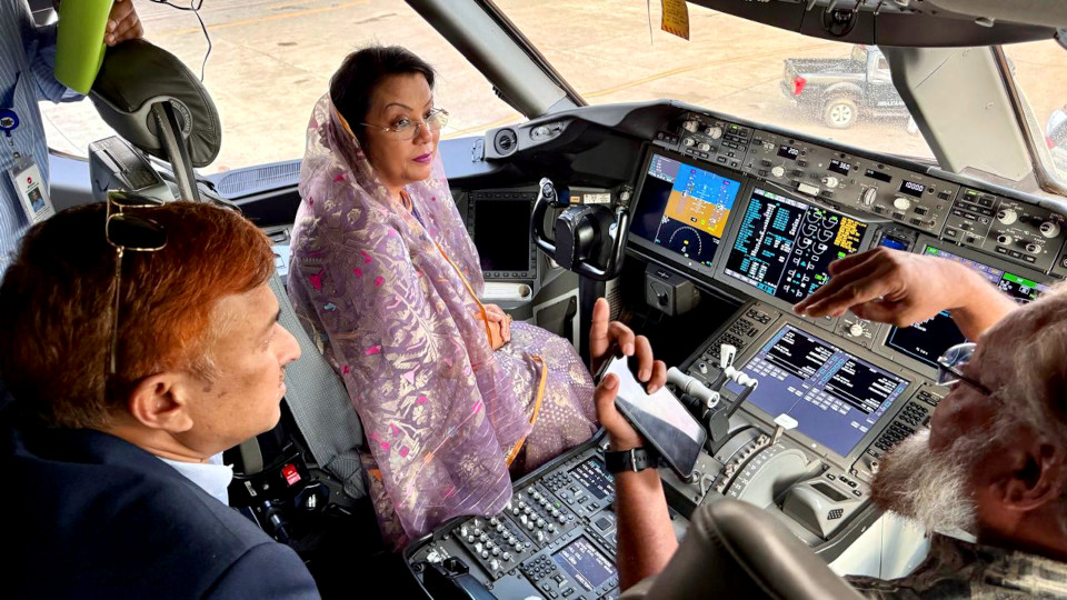 Minister orders hassle-free cargo operations, urgent repair of Biman aircraft