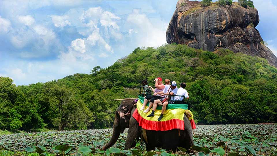Sri Lanka records 1,923,502 tourist arrivals by early November