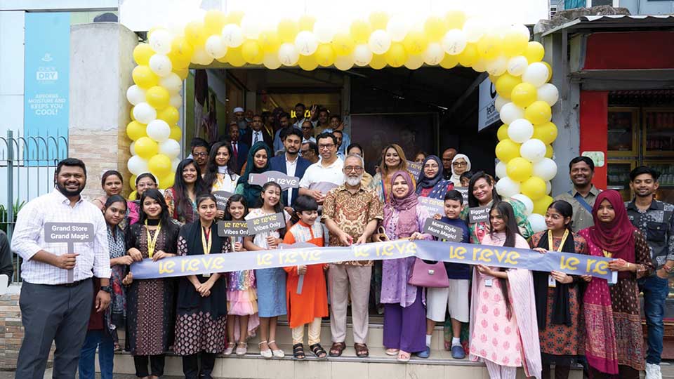 Le reve unveils largest flagship store in Dhanmondi
