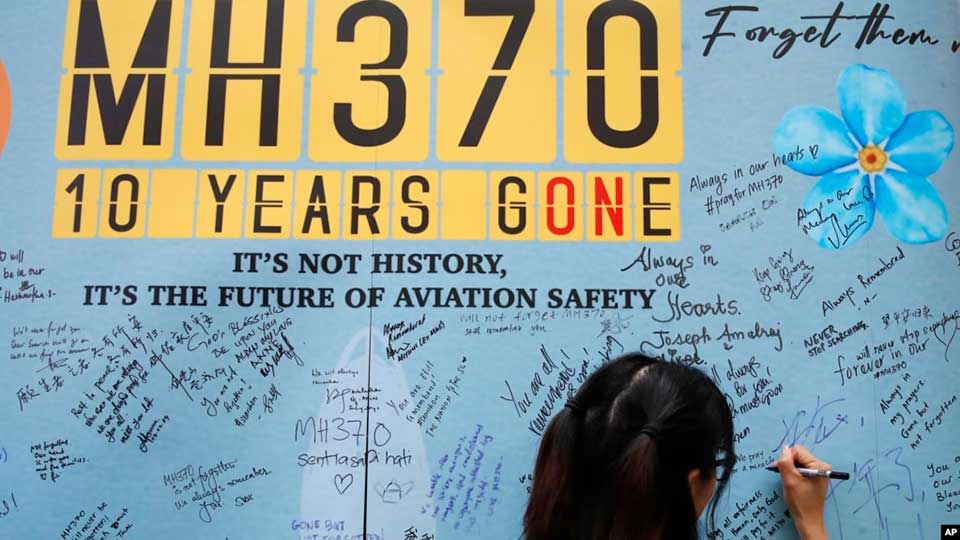 10 years of grief : families seek fresh search
