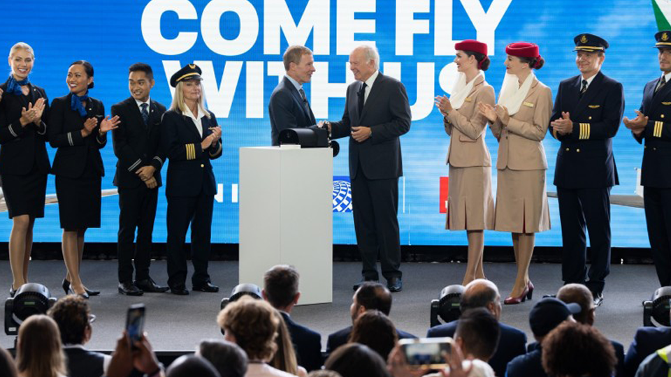 Emirates and United sign a historical agreement