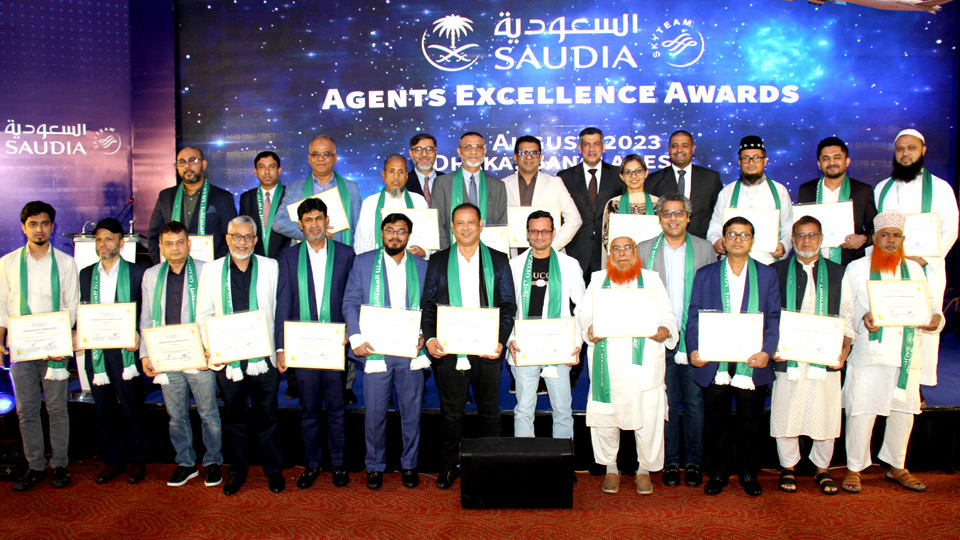 Saudia awards its top agents in BD
