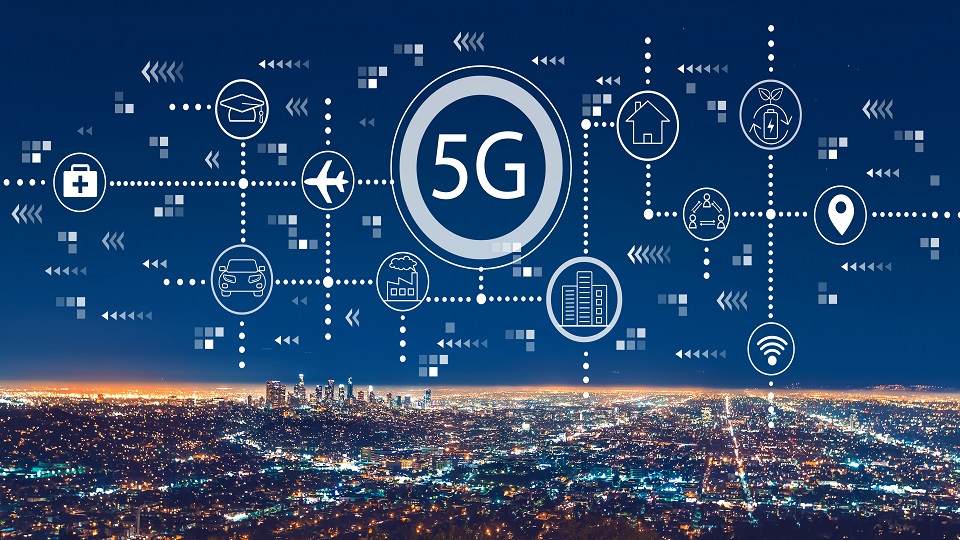 Boeing , telcos clash over 5G  safety zone around airports