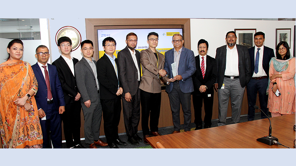 ZTE recognizes EBL as ‘Best Bank Guarantee Partner in Bangladesh 2022’