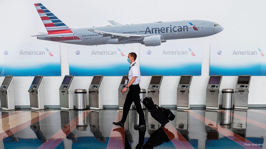 US airliner turns back over mask row