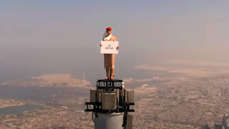বিশ্বের সর্বোচ্চ অট্রালিকার চূড়ায় এমিরেটস বিজ্ঞাপন চিত্রের শুটিং