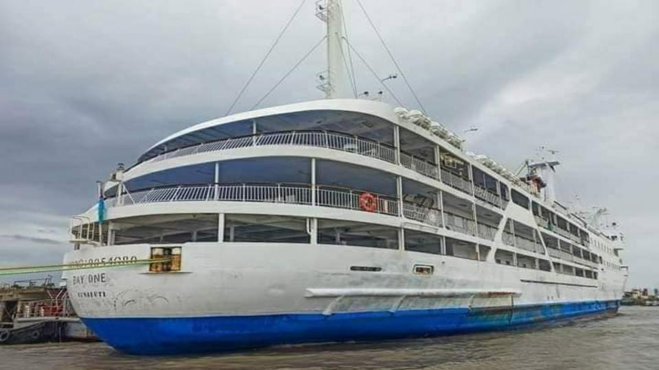 First-ever cruise ship starts operations on Cox's Bazar-St Martin route