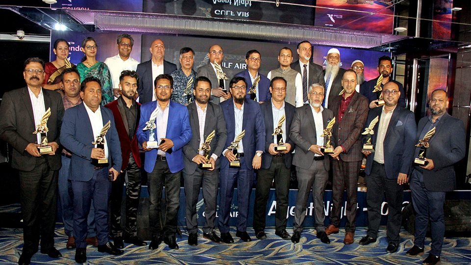 Gulf Air awards its top agents in Bangladesh