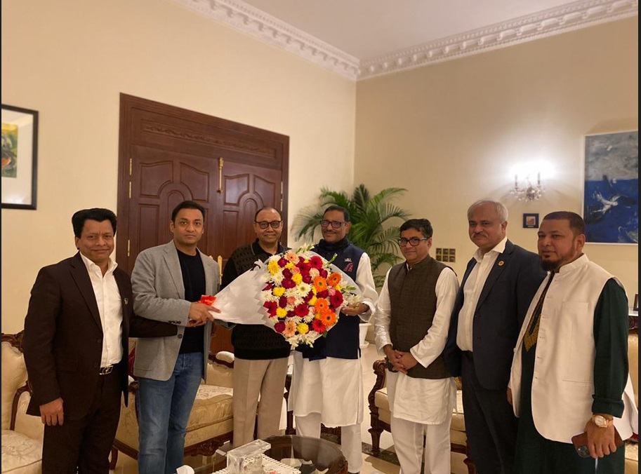 Quader pays courtesy call on Bashundhara Group Chairman