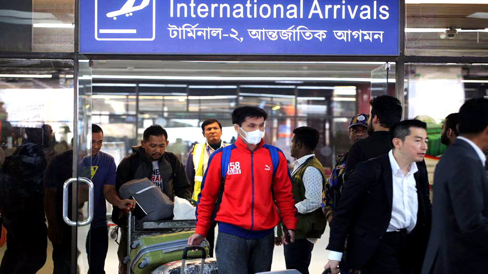 Passengers without full dose vaccination from Argentina, Malaysia, Spain, eight other countries cannot enter BD