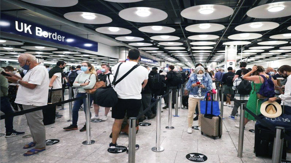 UK removes India, UAE, Qatar from red list