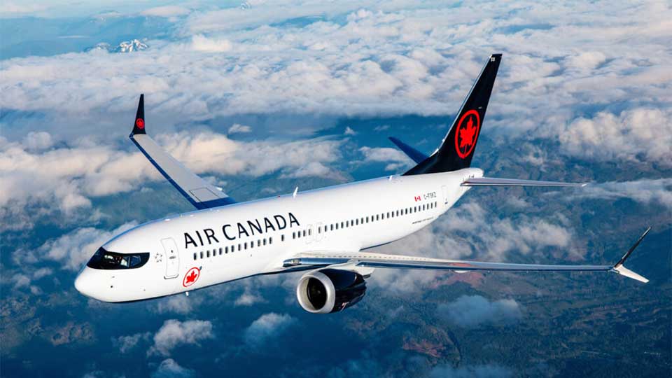 Air Canada posts C$430m loss