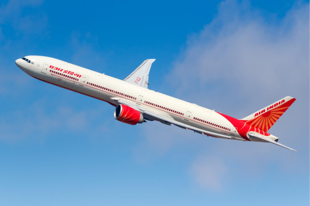 Air India flight makes u-turn over bomb threat