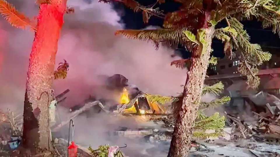 যুক্তরাষ্ট্রে আবাসিক এলাকায় আছড়ে পড়লো উড়োজাহাজ, হতাহত বহু