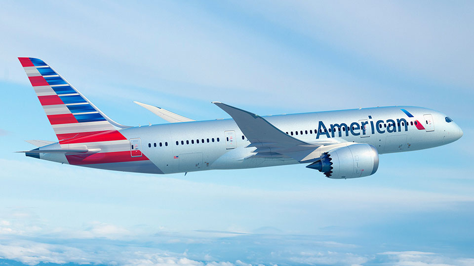 American Airlines shares fall on weak outlook for 1Q profit