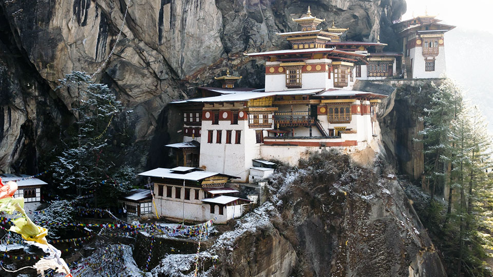 Bhutan lifts requirement for visitor insurance