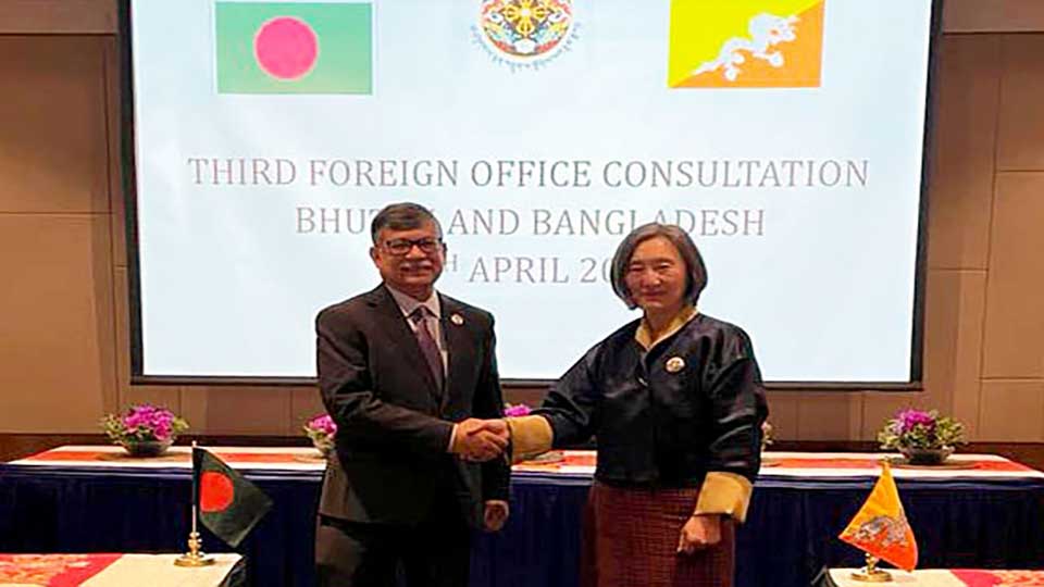 Foreign Secretary urges Bhutan to reduce fees for Bangladeshi travellers