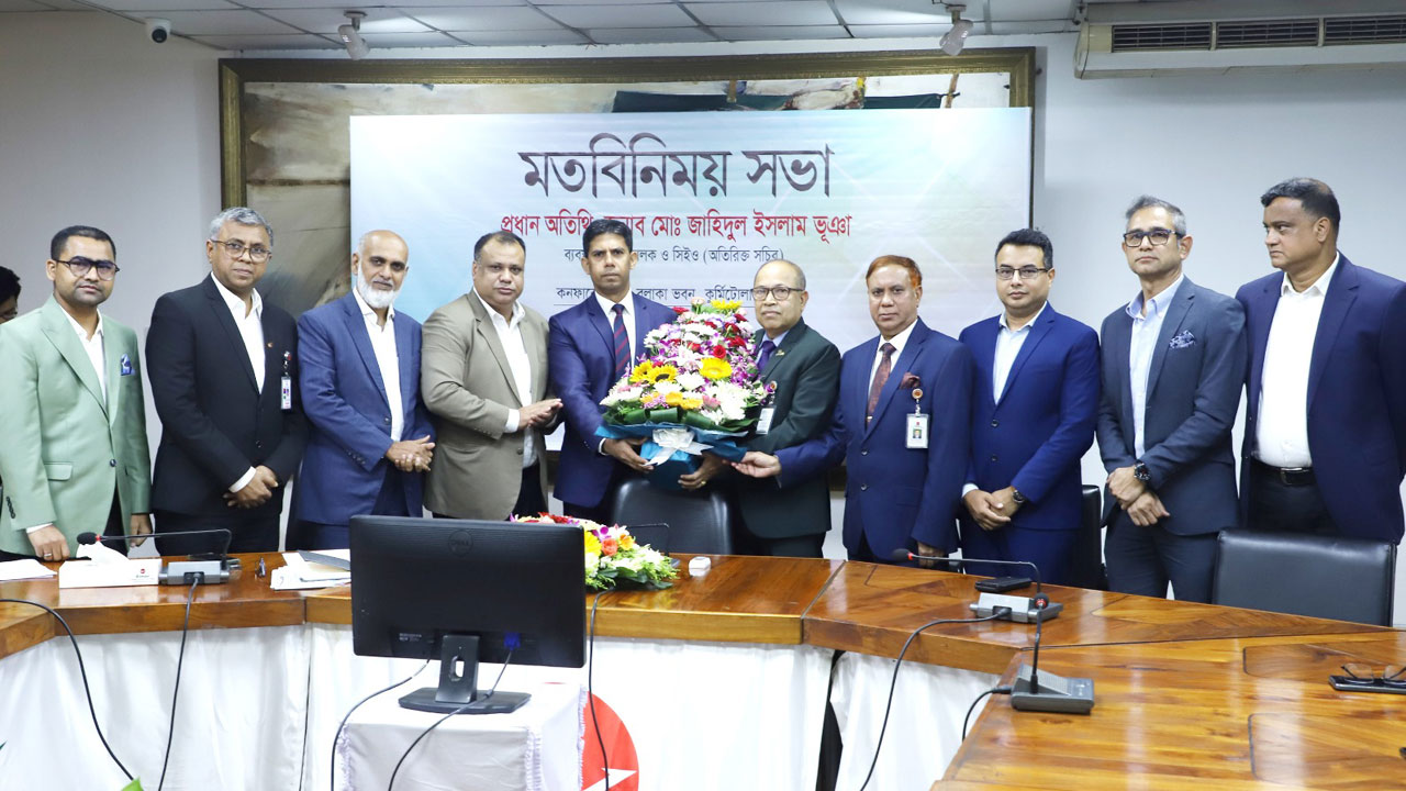দায়িত্ব নিলেন বিমানের নতুন এমডি