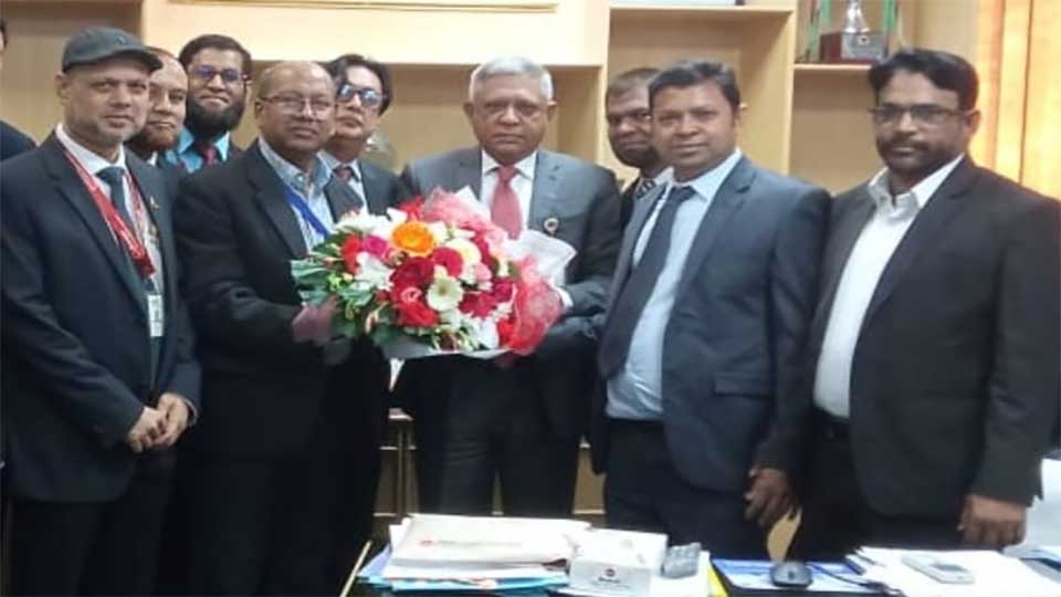 Biman officers association holds meeting with MD