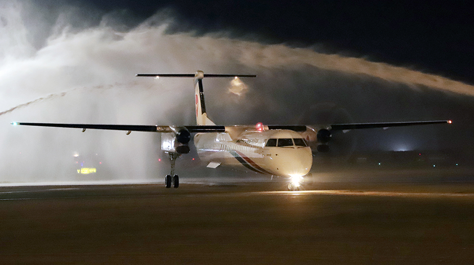 Biman’s second Dash 8Q-400 arrives in Dhaka