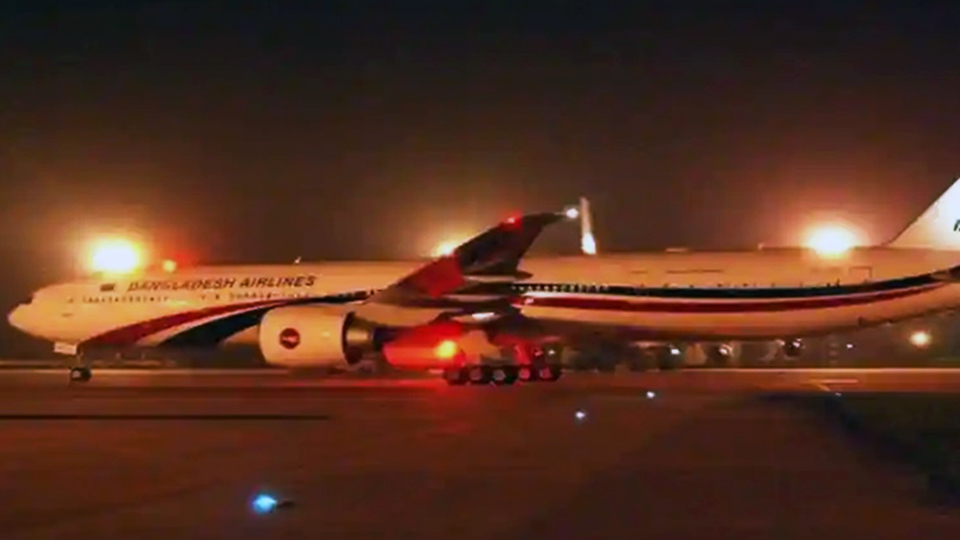 Kolkata Airport guilty for passenger suffering  on Dhaka-bound flight
