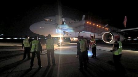 Canadian tourist opens Thai Airways aircraft door before takeoff