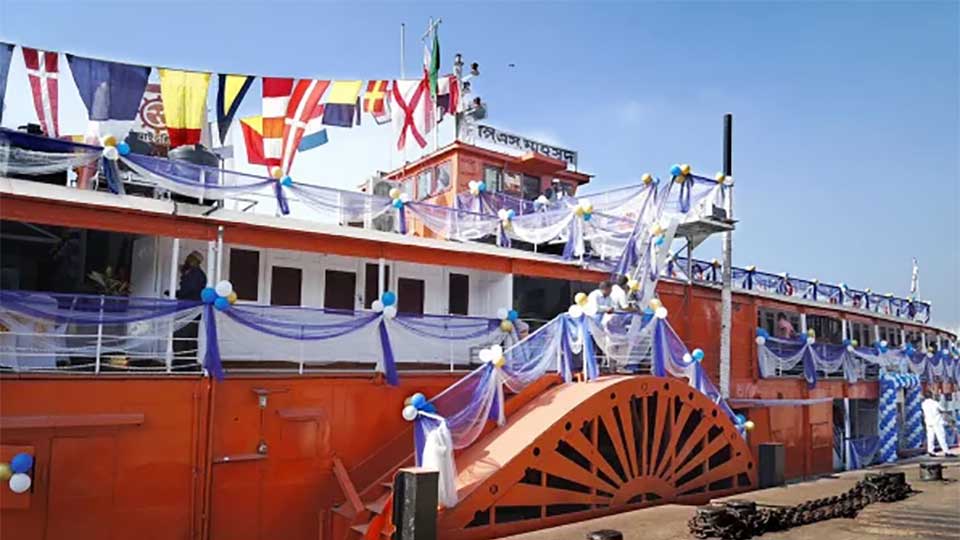 দেশের পর্যটনে যুক্ত হলো শতবর্ষী প্যাডেল স্টিমার