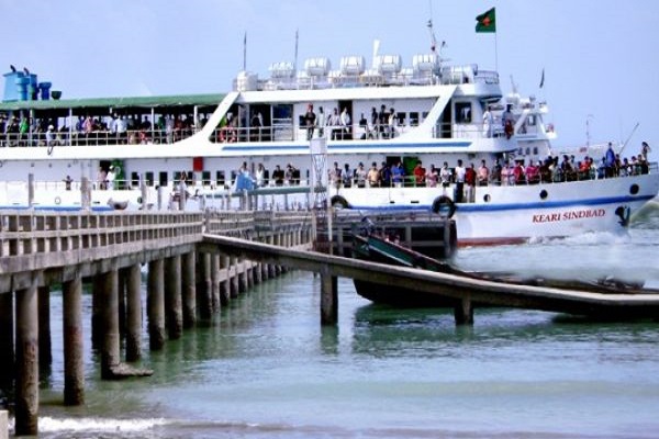 সেন্টমার্টিনে ফের জাহাজ চলাচল শুরু