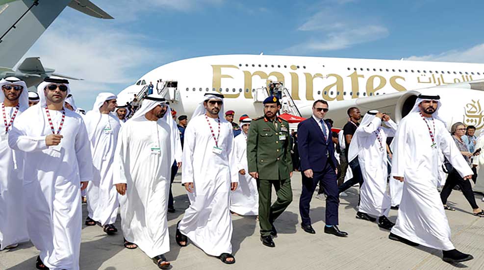 Crown Prince Hamdan bin Mohammed visits Airshow exhibition