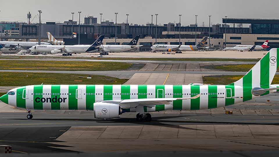 Dozens fall ill mid-flight with gastro bug symptoms