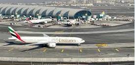 Dubai's airlines hit 66,000 seat cap, seek 50,000 more