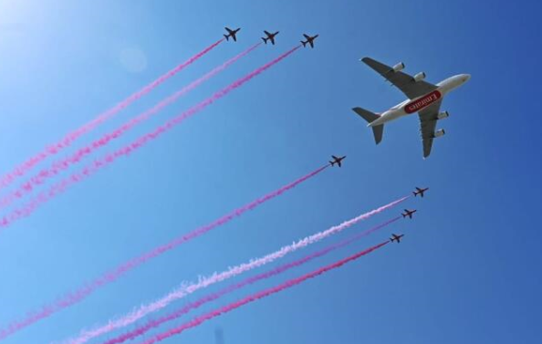 Emirates A380, Red Arrows perform spectacular flypast in Dubai