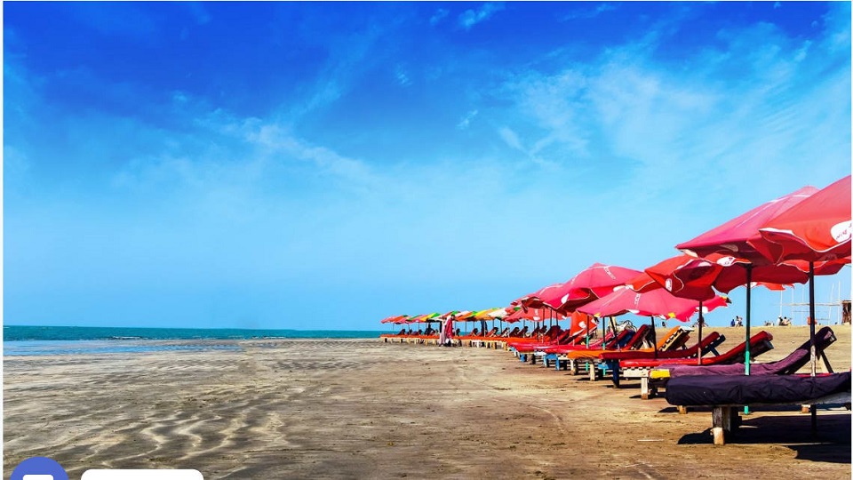 ফাঁকা সৈকত, বিশেষ ছাড়েও নেই পর্যটক