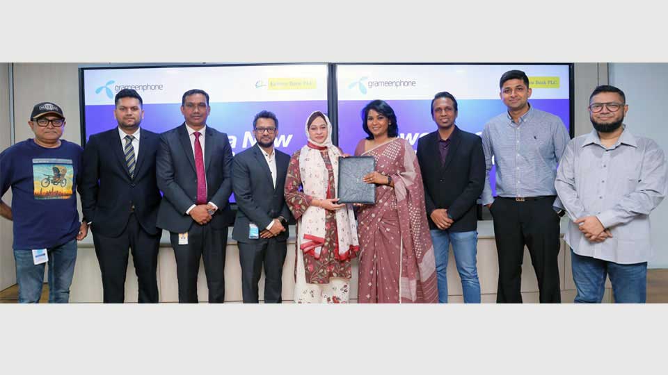 Grameenphone, EBL bring smartphones on interest-free installments