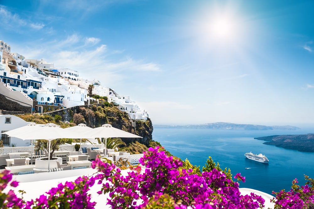 Greece to scrape remaining Covid travel restrictions