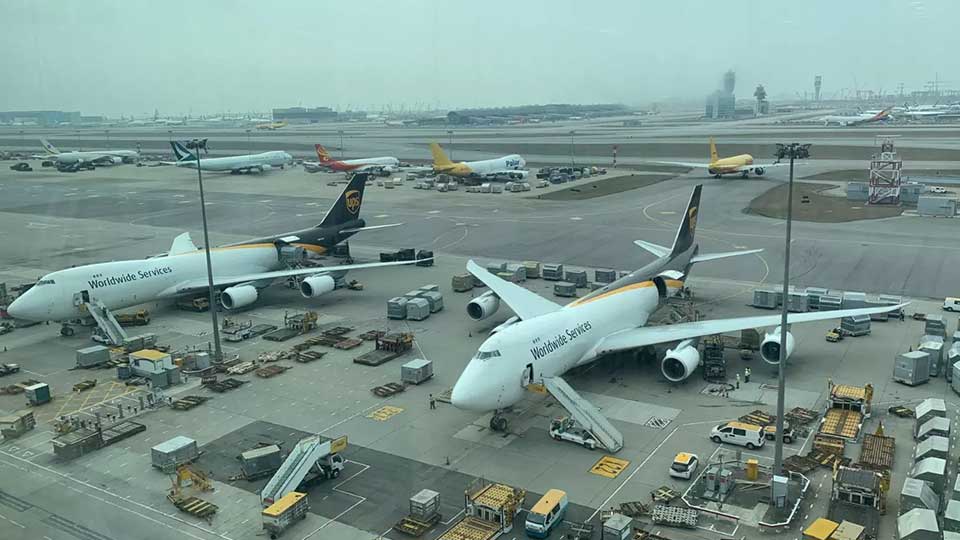 Hong Kong still tops in air cargo as US hubs struggle
