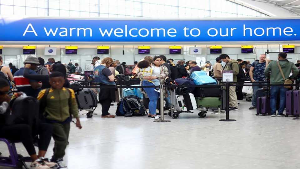 Hundreds of flights delayed at London airports due to bad weather