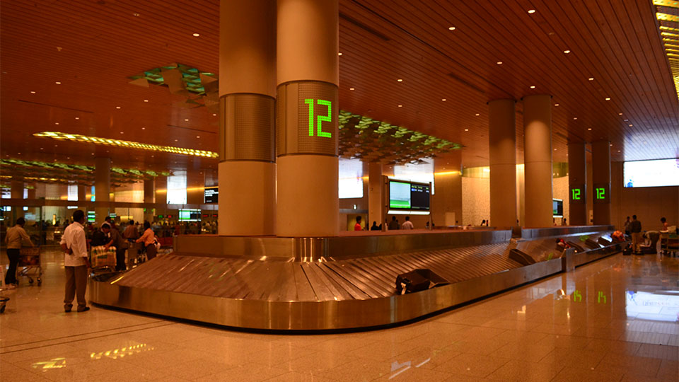 Indian govt directs airlines to stop luggage delay immediately