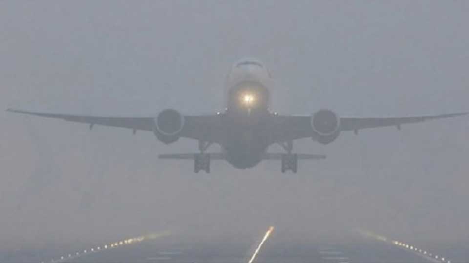 Indian air traffic disrupted on 3rd day of dense fog