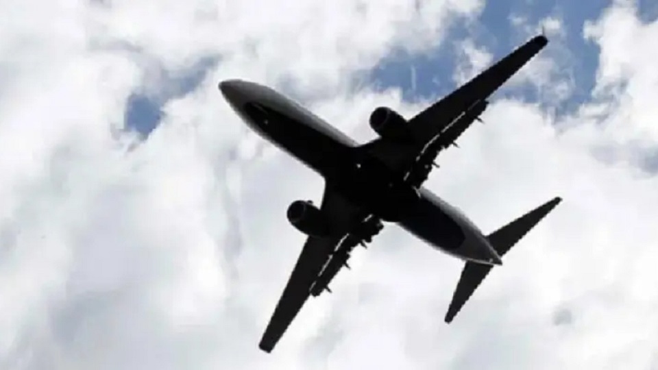 হরমুজ প্রণালীতে আকাশসীমা বন্ধ করলো ইরান 