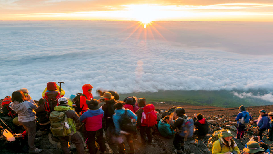 Japan’s Mount Fuji climbers to pay USD 14 fee