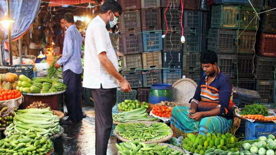 Karwan Bazar being relocated to Gabtoli, Sayedabad